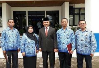 Empat Dosen FH UIR Terima Satya Lencana Karya Satya